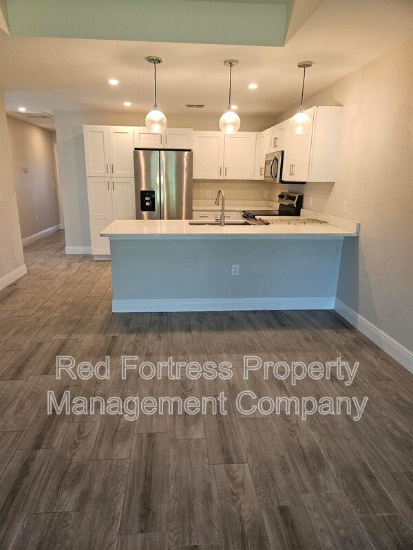 5037 Centennial Blvd property image