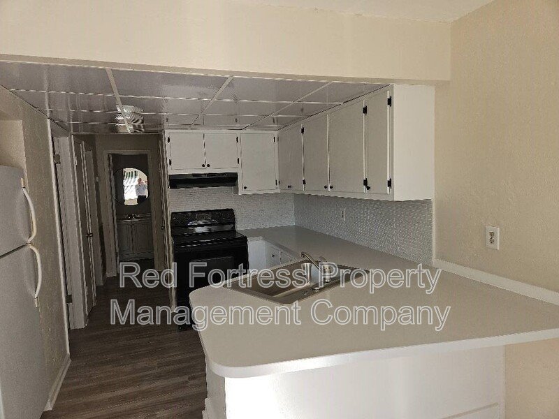 720 Karlov St property image