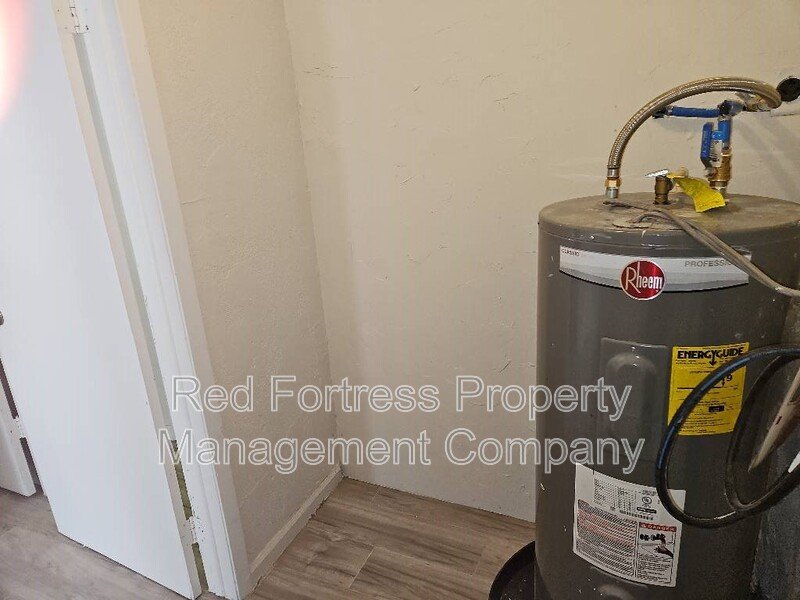 720 Karlov St property image