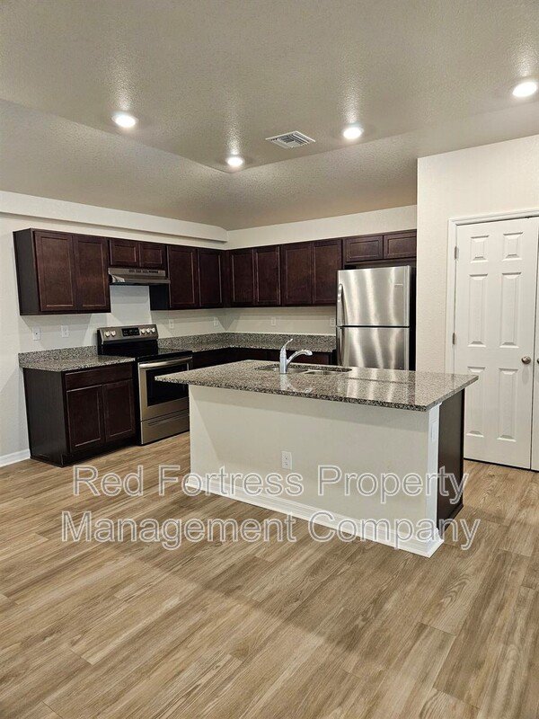 1957 Laverna Ave property image