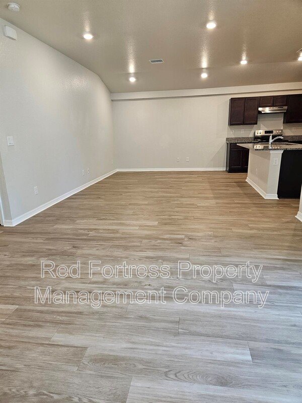 1957 Laverna Ave property image