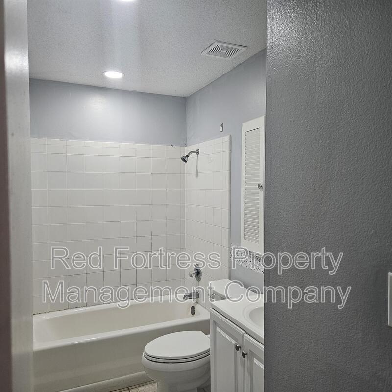 2175 Twin Brooks property image