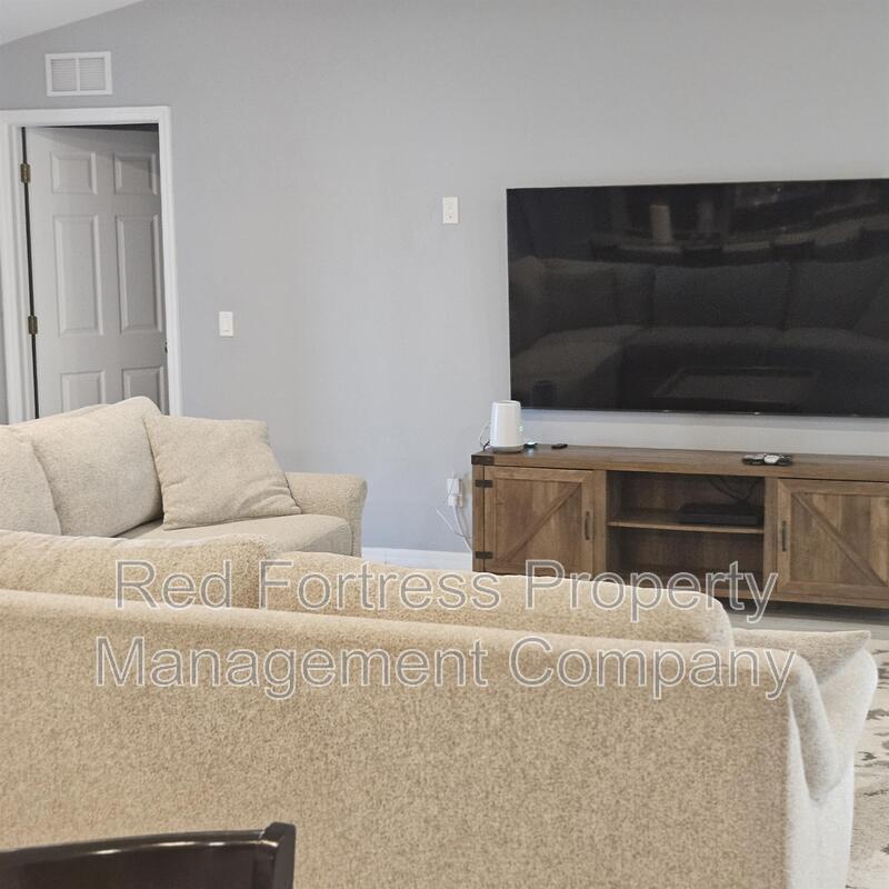 15930 Lake Candlewood Dr property image